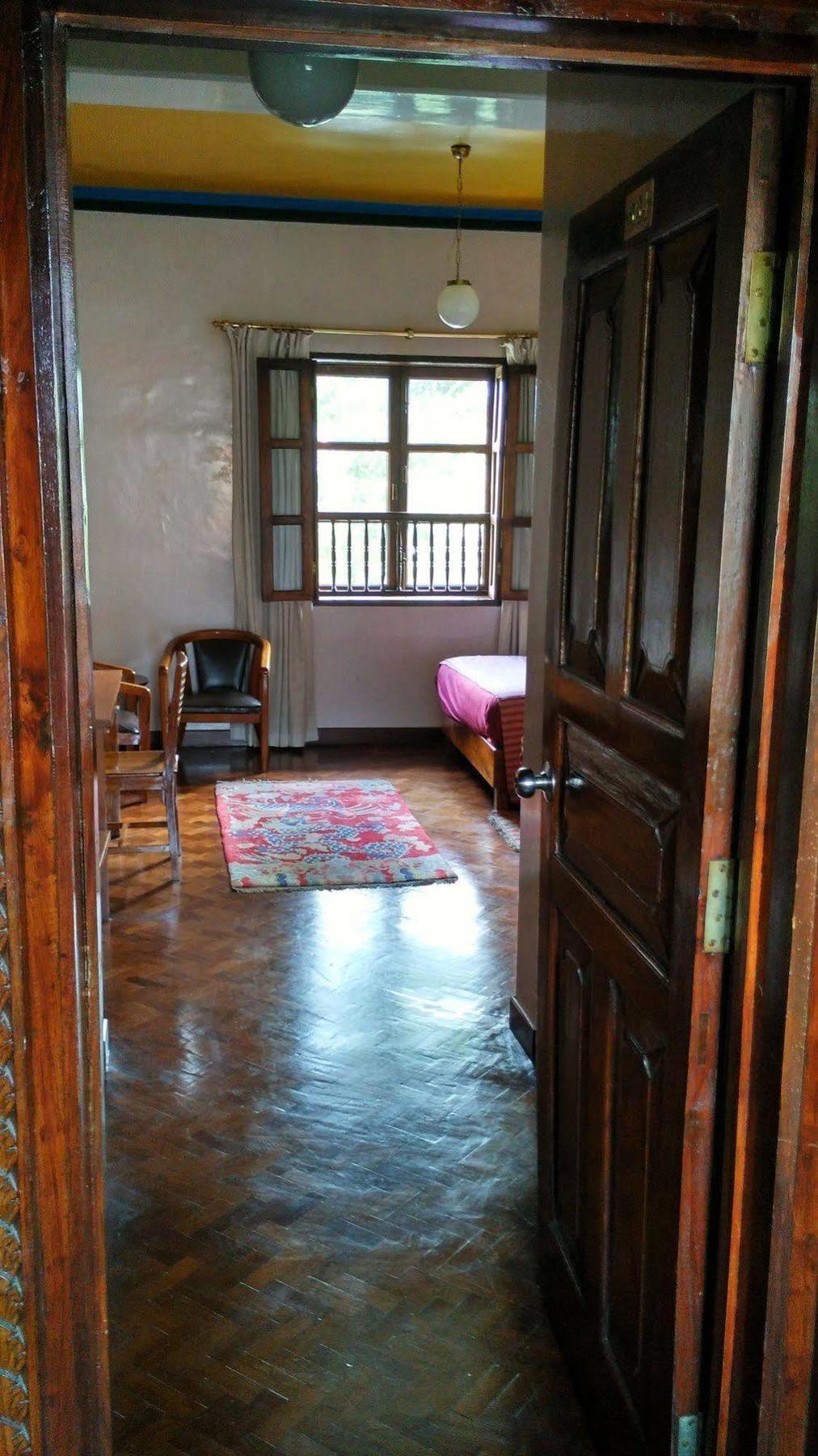 קטמנדו Hotel Vajra מראה חיצוני תמונה